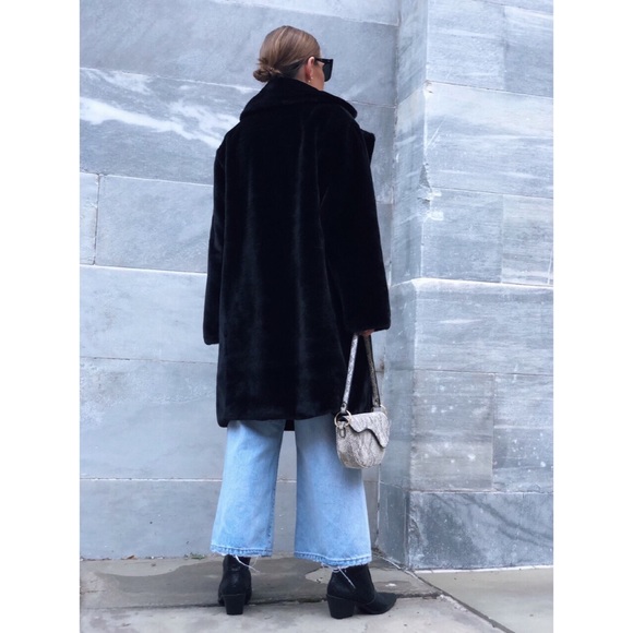 Taliana Luxe Faux Fur Coat - Black - Picture 3 of 8